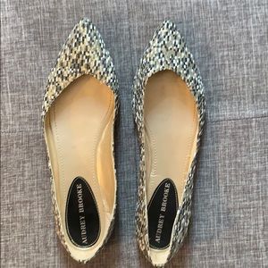 Sparkly Pointed Flats!